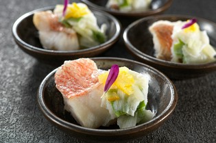 大阪で古くから栽培されてきた伝統野菜、甘みの強い「難波葱」