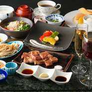 先付/魚介鉄板焼き/季節の焼き野菜/彩サラダ/黒毛和牛サーロイン100g/ご飯 ・味噌汁・香の物※「ガーリックライス」へのご変更は＋660円（税込）/デザート/コーヒー 