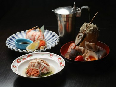 香箱がにをまるまる一匹使った『かに面おでん』