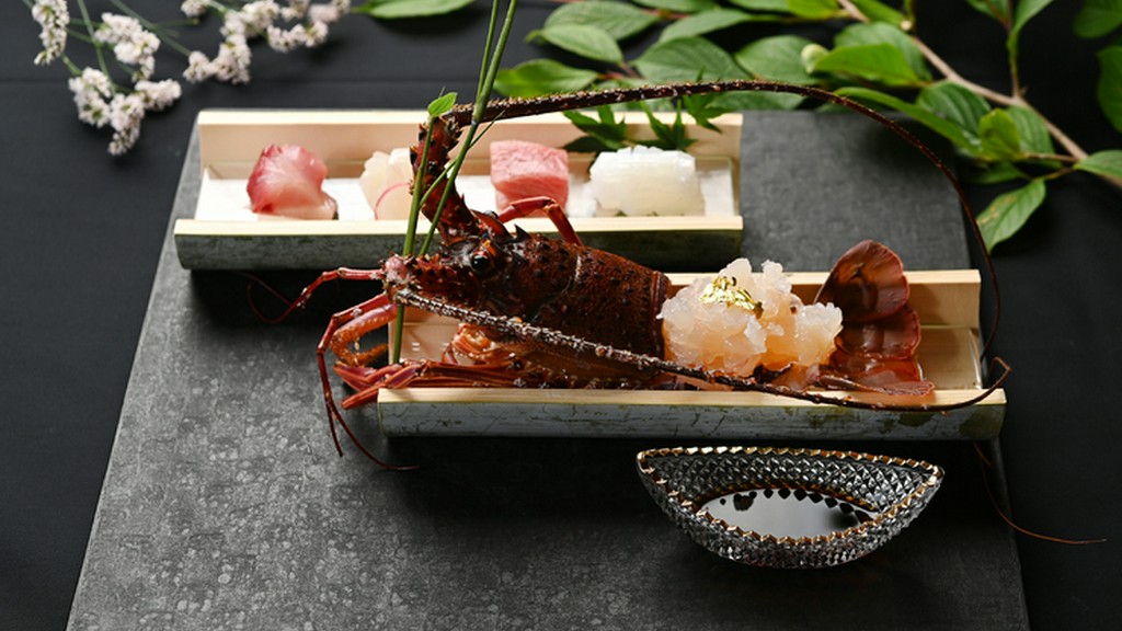 伊勢海老と江戸前鮨の会席料理
