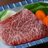葉山牛を使用した絶品ステーキ