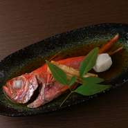 時期に合わせ旬の魚をご用意