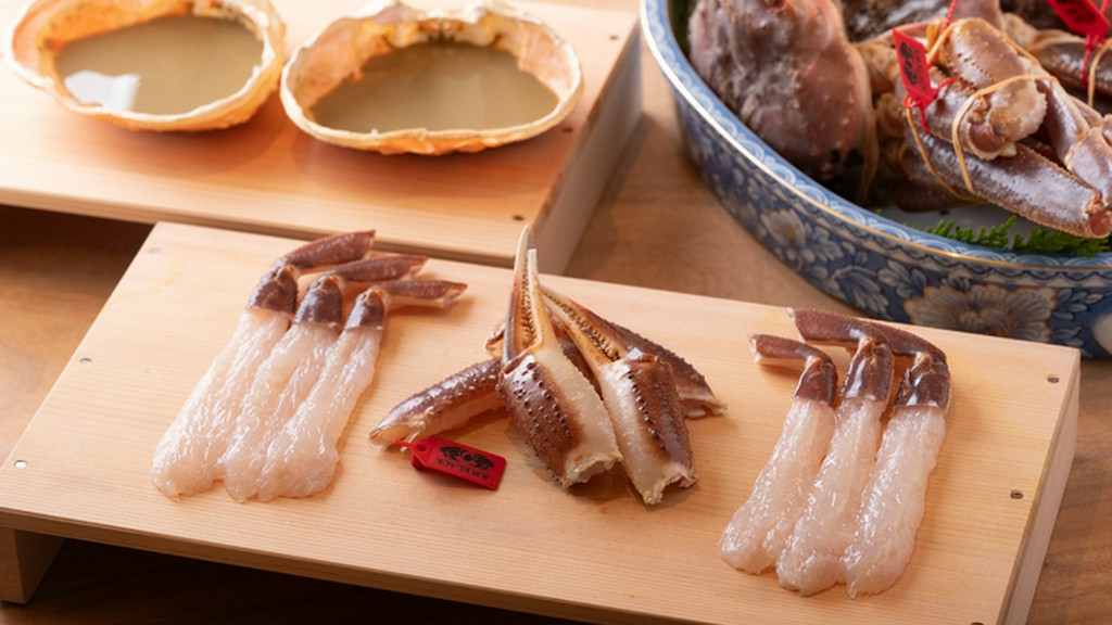 旬の最高峰の食材を吟味し、素材本来の旨みが際立つ料理を披露