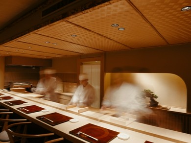 福岡グルメの実力を堪能できる一軒。ビジネスランチも人気！