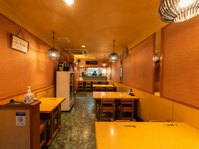 落着いた和の趣の空間は、ファミリーからお一人様までゆっくりと