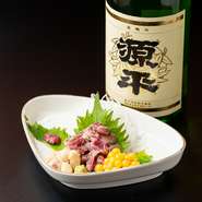 3種類のタイビールと、豊富な銘柄の地酒を取り揃え