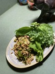 鶏挽肉or豚挽肉のイサーンサラダ