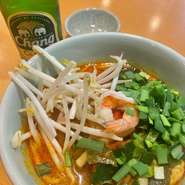 トムヤムヌードル