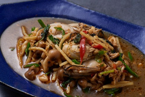 牡蠣のガパオ炒め