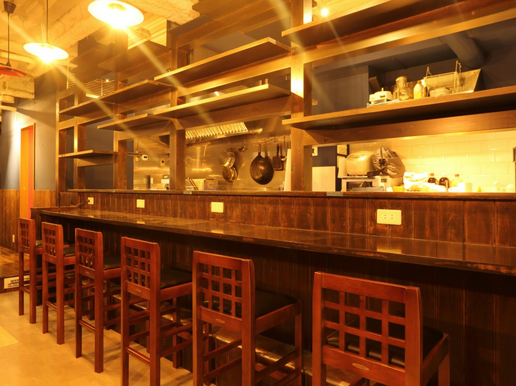 温かみのある雰囲気の中、リラックスした時間を過ごせそう