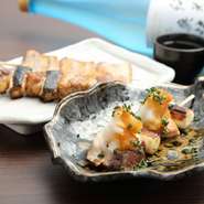 【旬彩居酒屋　のふうぞう】は魚料理が自慢の店。中でもオススメなのが脂の乗った鰤を贅沢に味わえる『鰤ねぎま串・ぶり西京焼き串』がお勧め。