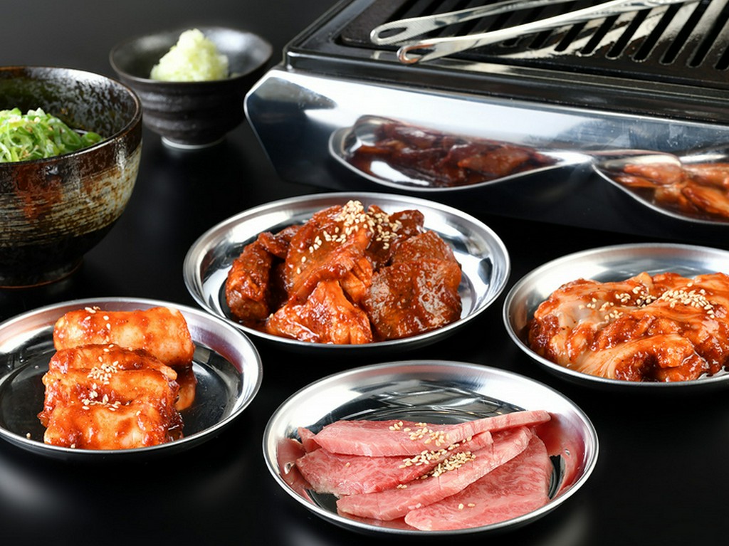 焼肉メニューはどれでも一品500円！