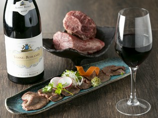 噛み締めるごとにお肉の甘みがあふれ出す『千屋牛たわらの炙り』