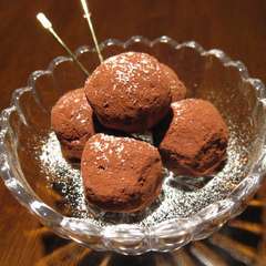 ≪音楽好きのお二人へ≫【生ライブ】を愉しみながら乾杯…