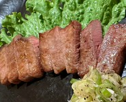 希少な和牛たんと串焼きをメインとしたコース料理です。