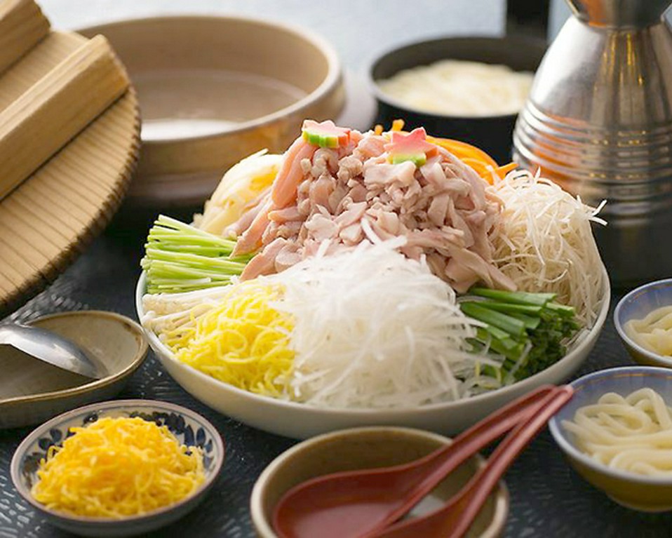 名物「鳥よし鍋」