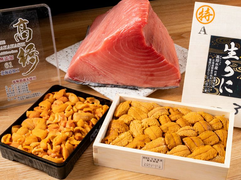 豊洲市場から仕入れる国産特選うにと本まぐろにこだわりあり