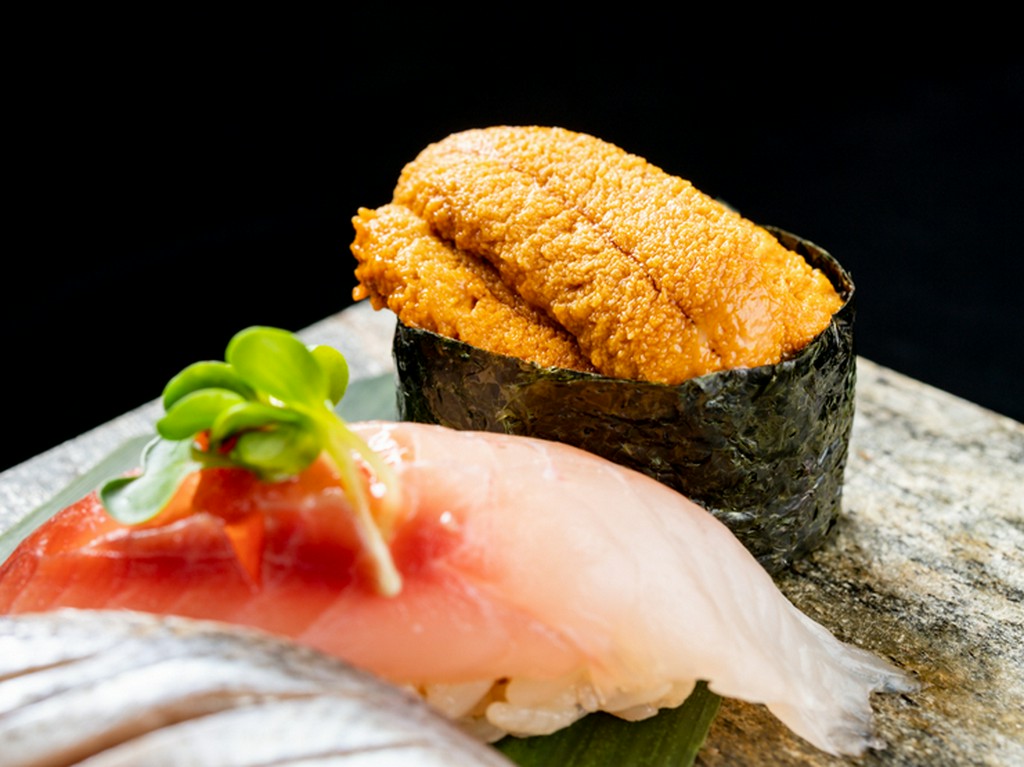 豊洲市場から仕入れた特選ネタ『国産特選うに』