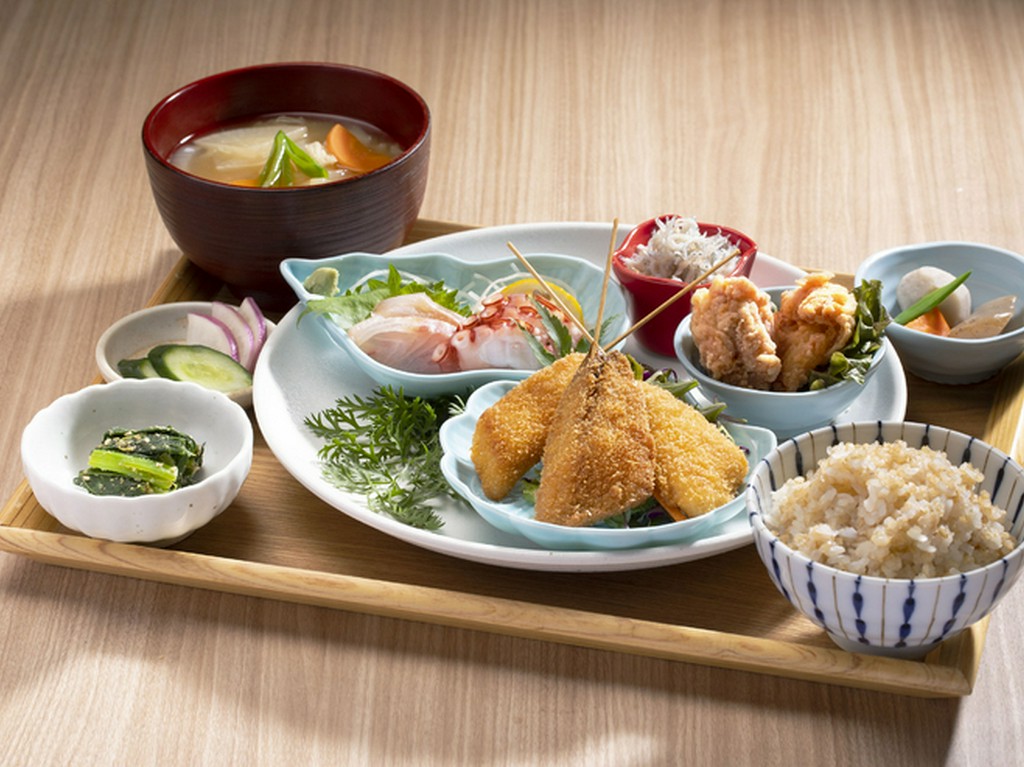 無農薬・無添加物の食材が中心。体と心が喜ぶごはん