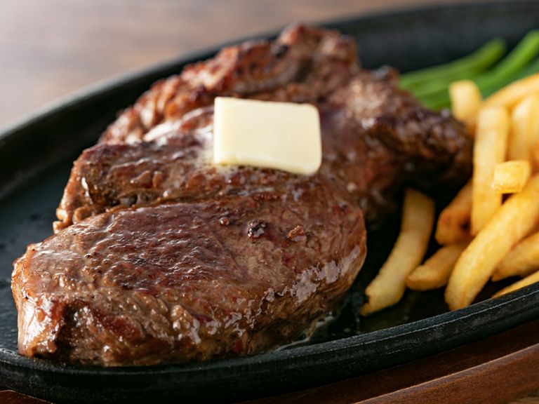 お肉のうまみが口一杯に広がる『US産牛チャックアイロール』