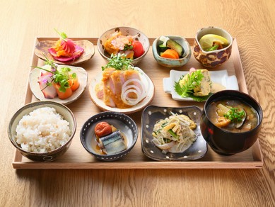 心も満たされる贅沢膳『一汁九彩膳』