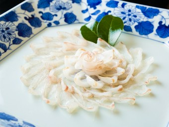 新鮮な魚介の旨みをそのままに。『お刺身盛り合わせ』