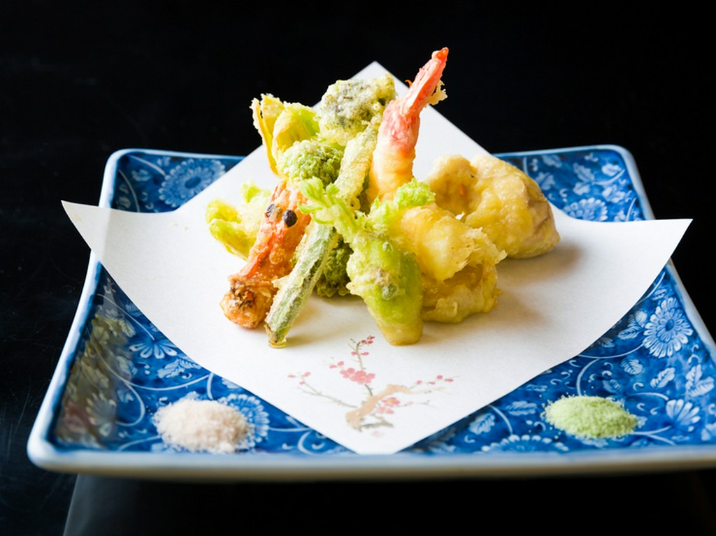 旬の天ぷら盛り合せ