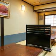 笑顔あふれるな時間をサポートしてくれる、温かなサービスと和の逸品。会食やデートはもちろん、家族のお祝いの席、一人飲みなど、あらゆるシーンで利用ができます。ゆったりと流れる時間を満喫してみてはいかが。