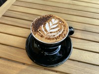 HOT　
S　540円　M　640円

(Mサイズはテイクアウトのみ)