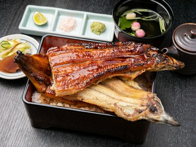 外はパリッと、身はふっくら。旨みと共に香ばしさも堪能