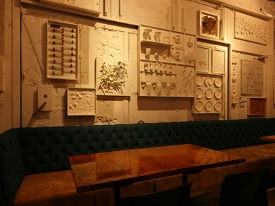 アンティーク調の落ち着ける店内で歓送迎会を