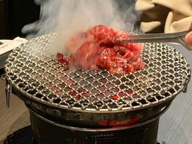 最大5名様まで利用可能な半個室を御用意