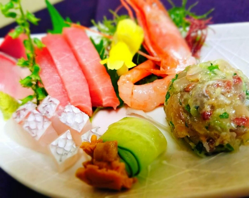 お刺身はお一人様盛りもできます。