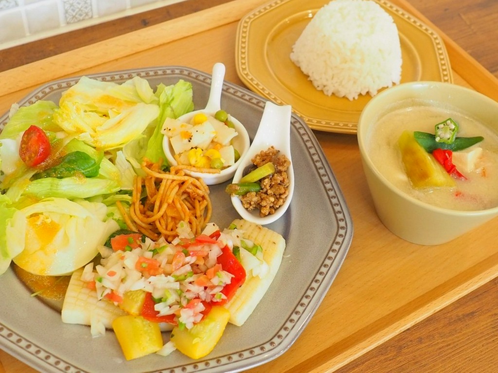 栄養バランス抜群！季節スープつき！シェフの気まぐれ肉・魚料理