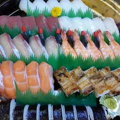 寿司盛り合わせ　3000円～