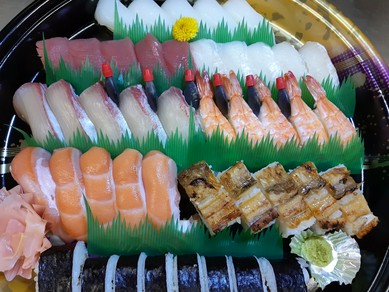 寿司盛り合わせ　3000円～