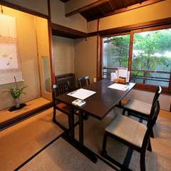 心落ち着く一時を提供する全室個室のプライベート空間