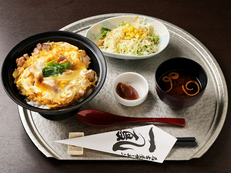 名物・炭焼き親子丼