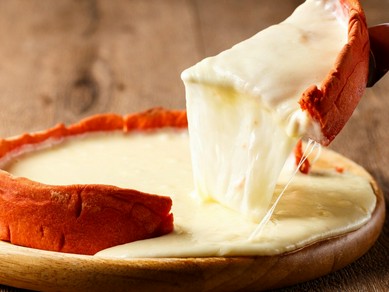 赤生地のシカゴピザ（Deep Dish Pizza）