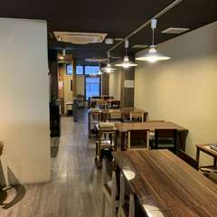 仕込み、調理は全てゴム手袋着用マスク着用で行なっております。