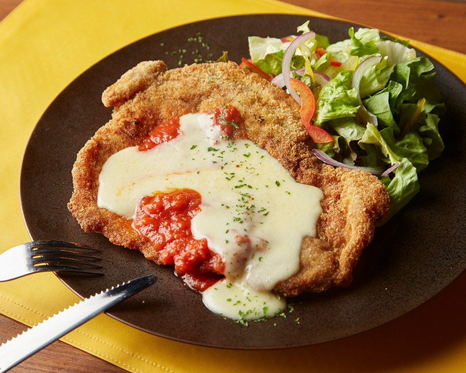 シュニッツェル　パルミジャーナ