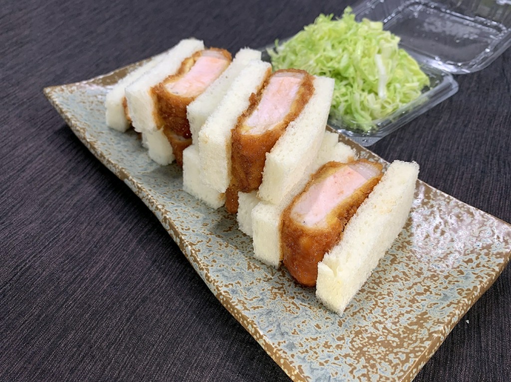 上州とことん豚の極厚カツサンド