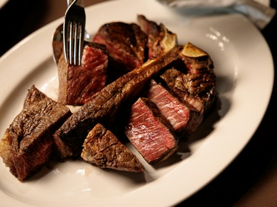 ポーターハウスステーキ（骨付き）800g