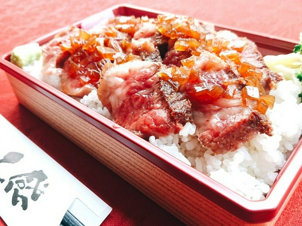 備前黒毛和牛の鉄板ステーキ弁当