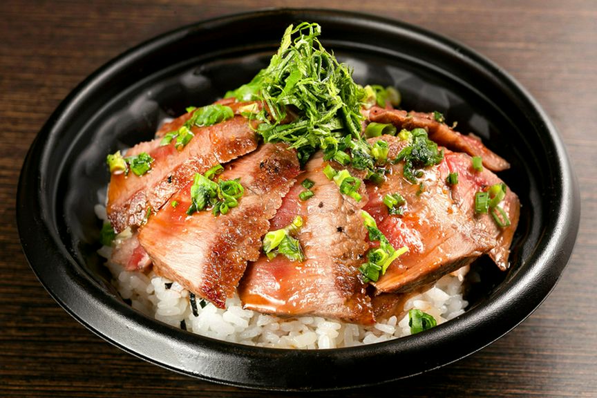 リブロースステーキ丼
