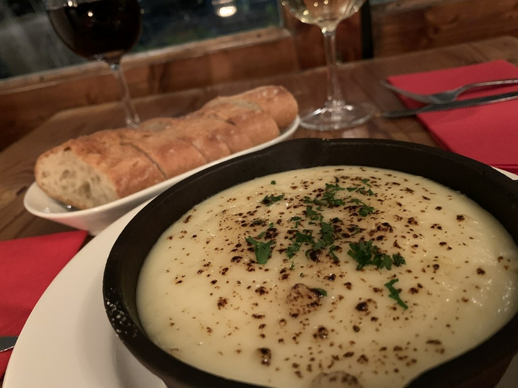 お洒落な雰囲気で女子会を楽しむ