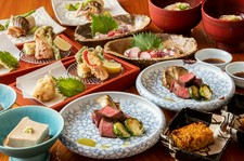■ご注意■
別途以下の料金が発生いたします。
【サービス料：カウンター5％ / 個室10％ 】