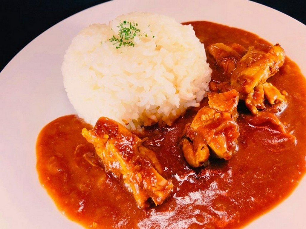 玉ねぎたっぷりのチキンカレー