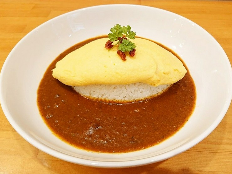 カレーの店 らんらんルー 谷町 谷町四丁目 カレー の料理 店内写真 ヒトサラ