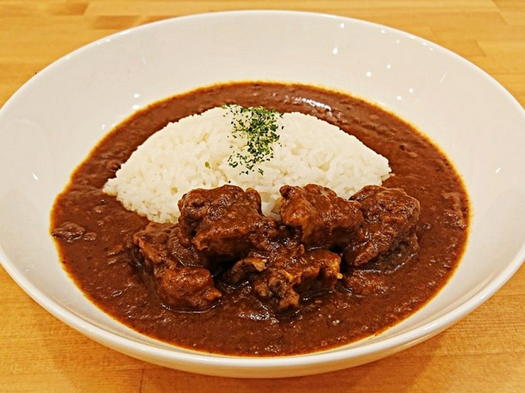 カレーの店 らんらんルー 谷町 谷町四丁目 カレー の料理 店内写真 ヒトサラ